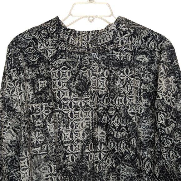 WEEKENDS BY CHICO'S long sleeve zippered front gray lightweight jacket sz 2 sz 1 - Picture 4 of 10